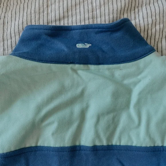 Women’s Vineyard Vines Pullover and Quarter Zip - Picture 4 of 5